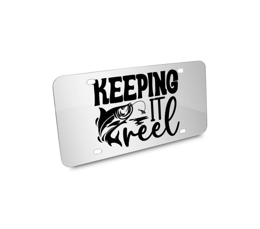 a white license plate that says keeping it reel